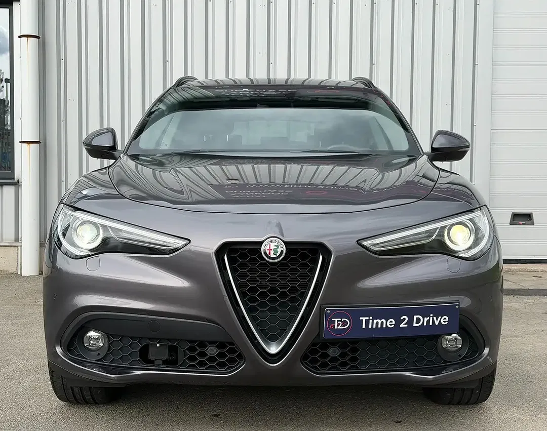 Alfa Romeo Stelvio 2.2 Super - Thumbnail 8