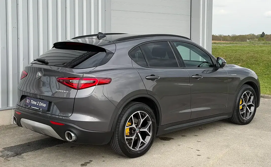 Alfa Romeo Stelvio 2.2 Super - Thumbnail 9