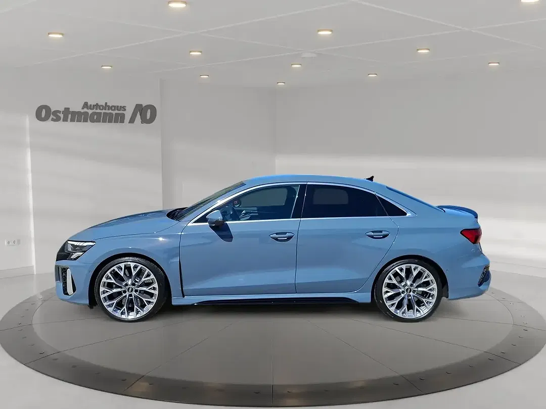 Audi RS3 2.5 TFSI quattro RS - Thumbnail 3