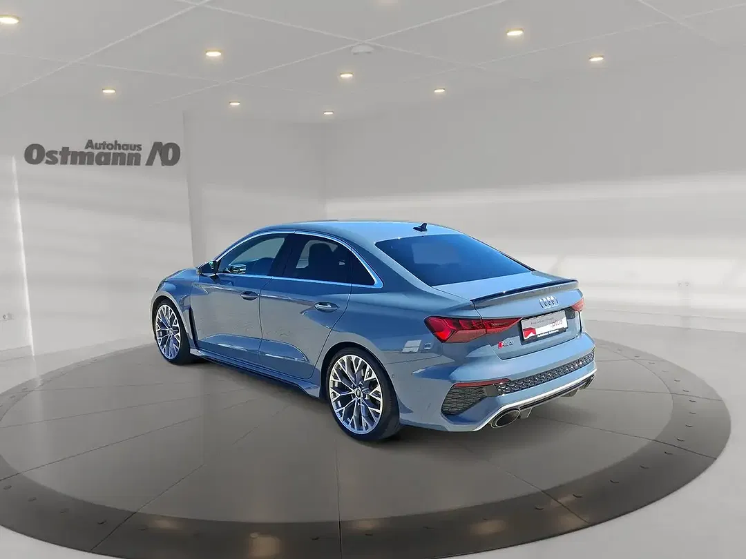 Audi RS3 2.5 TFSI quattro RS - Thumbnail 4
