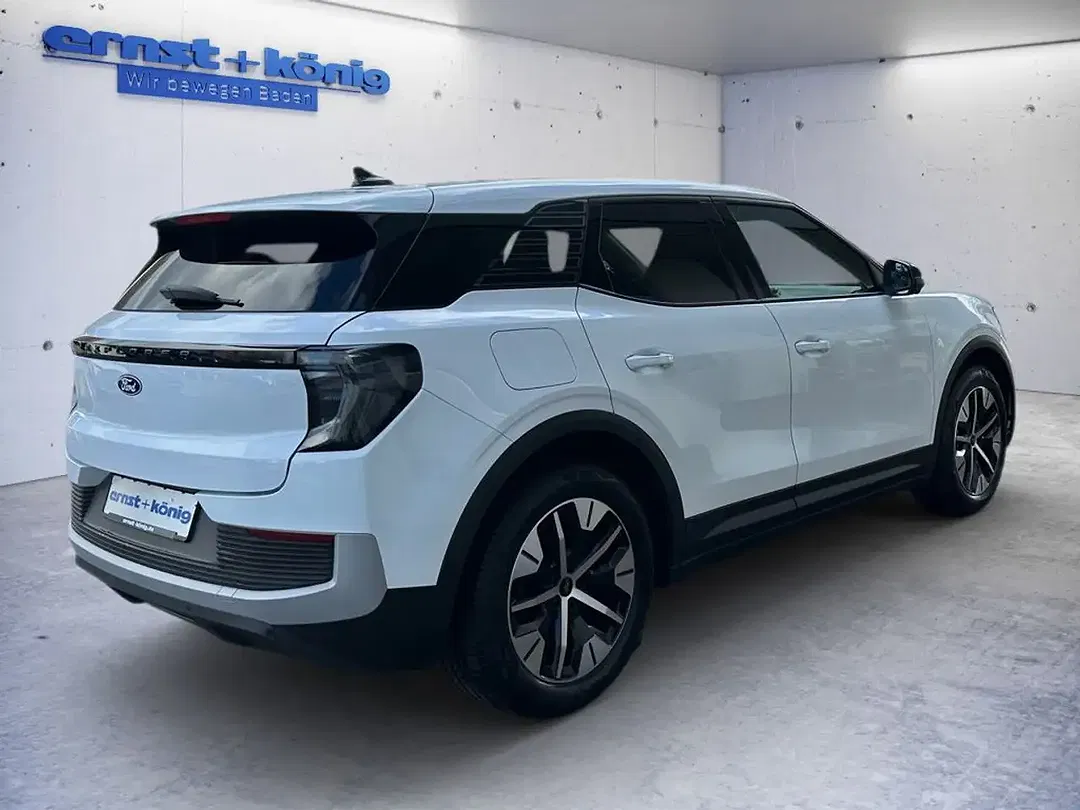 Ford Explorer Extended Range - Thumbnail 4