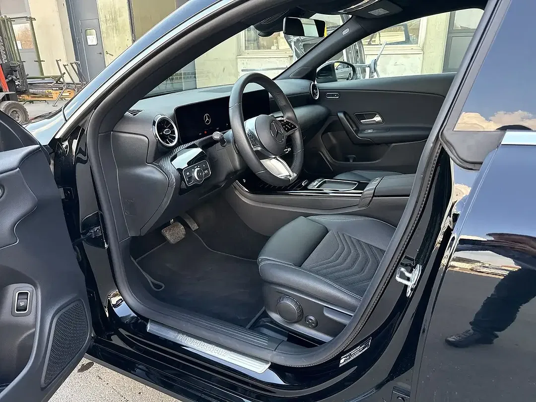 Mercedes-Benz CLA 180 - Thumbnail 11