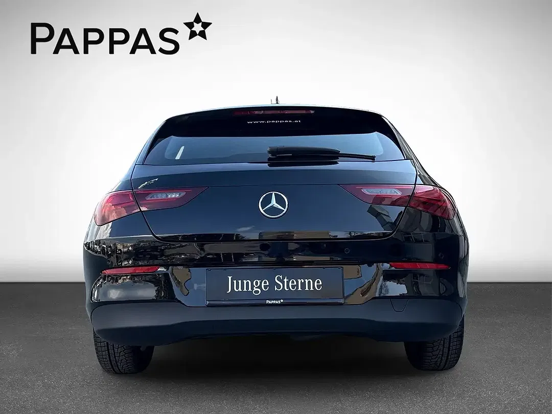 Mercedes-Benz CLA 180 - Thumbnail 4