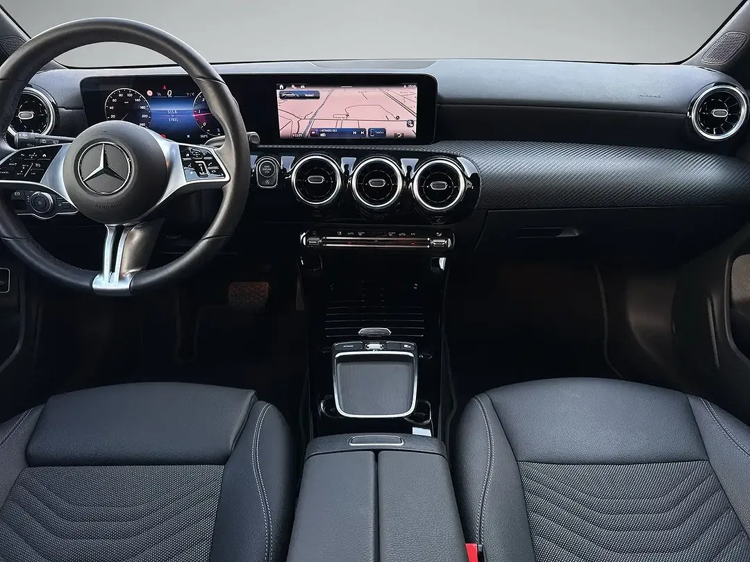 Mercedes-Benz CLA 180 - Thumbnail 7
