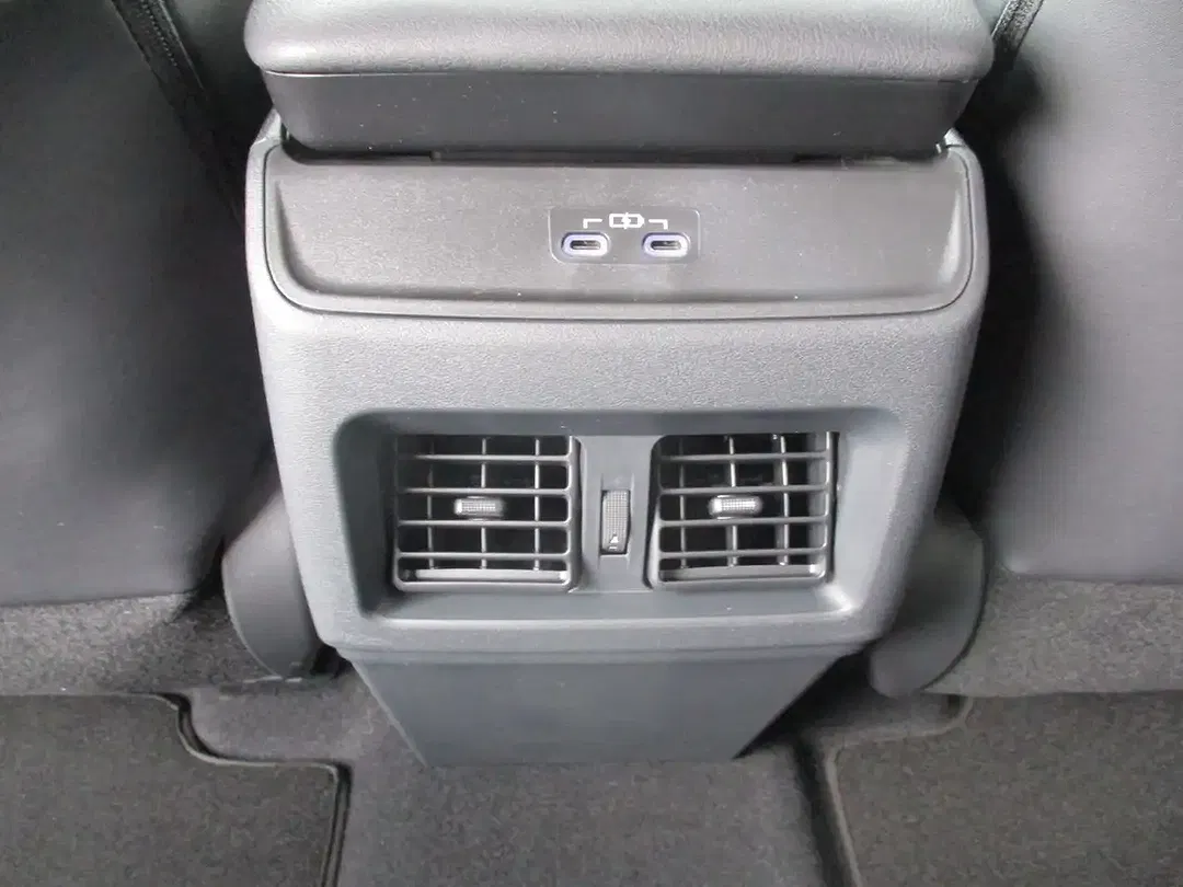 Toyota C-HR 4x4 Lounge - Thumbnail 13