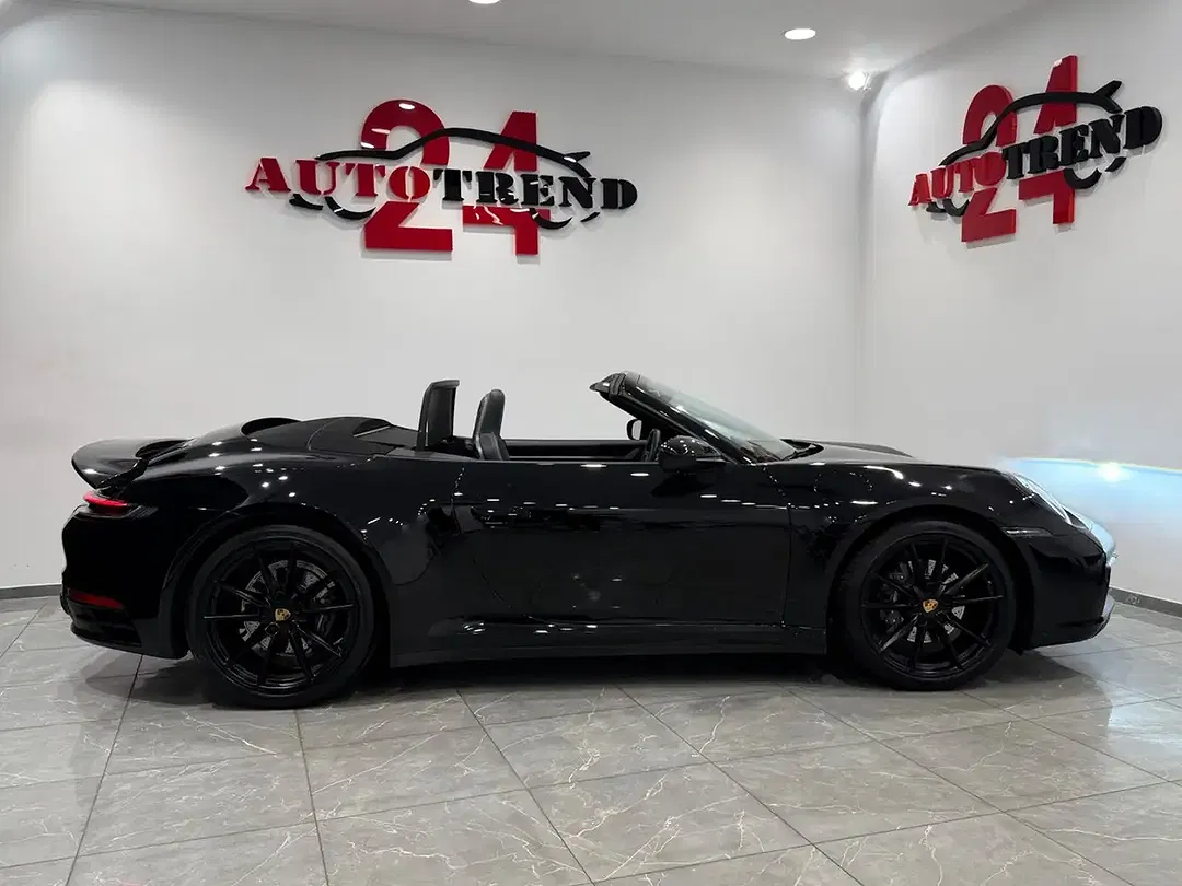 Porsche 911 Sport Chrono Carrera Cabriolet - Thumbnail 9