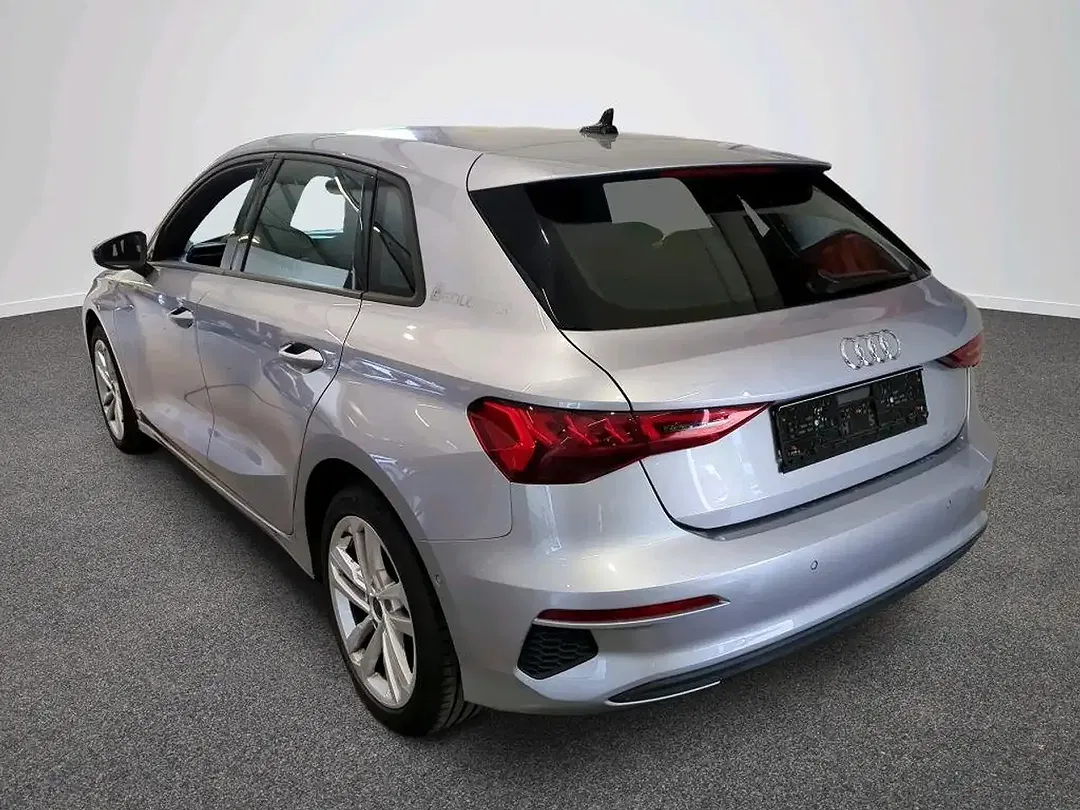 Audi A3 35 2.0 TDI Sportback - Thumbnail 5