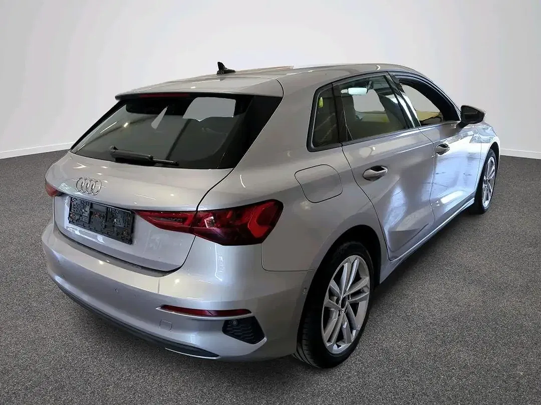 Audi A3 35 2.0 TDI Sportback - Thumbnail 8