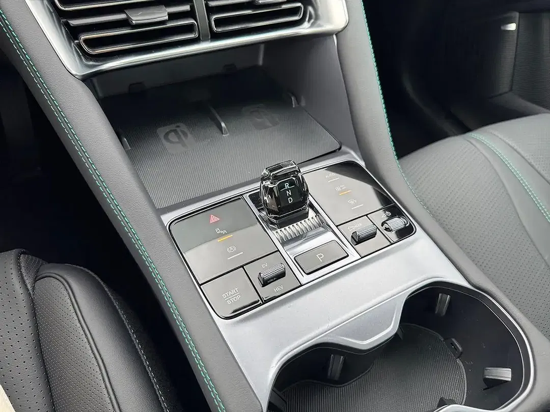 BYD Seal 1.5 DM-i PHEV Boost - Thumbnail 18