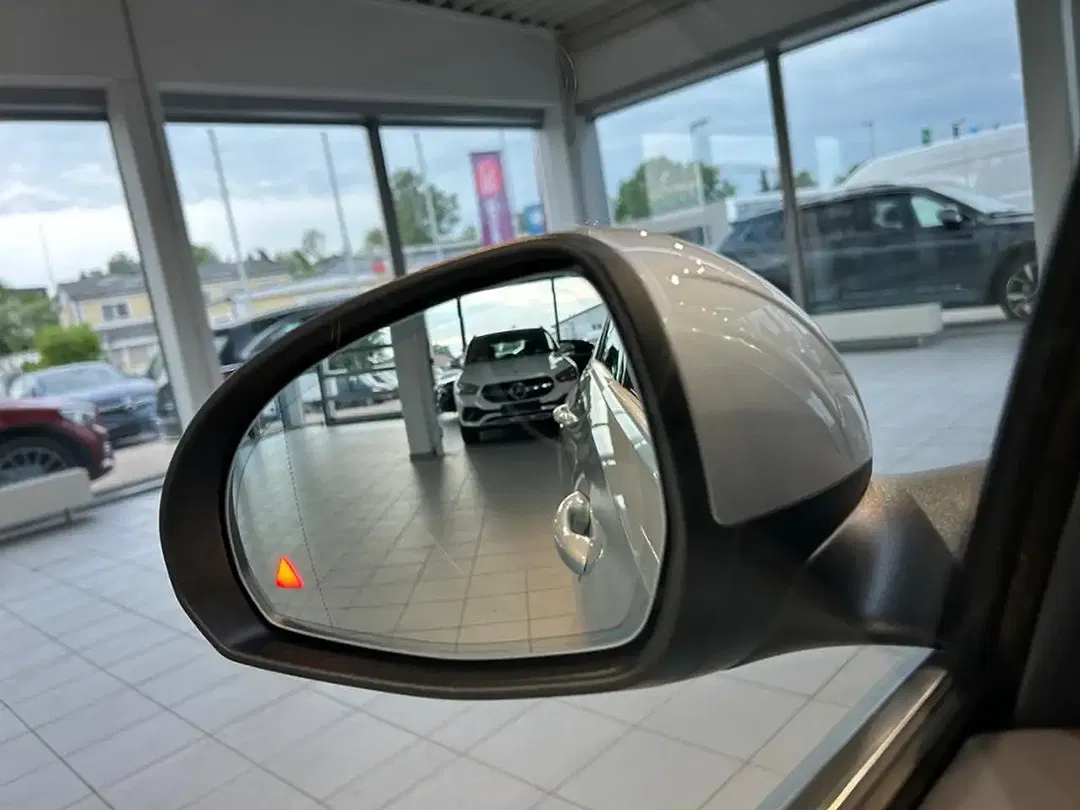 Mercedes-Benz C 200 MBUX Avantgarde - Thumbnail 16