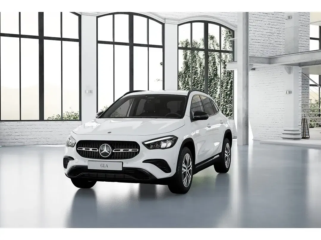 Mercedes-Benz GLA 180 - Thumbnail 3