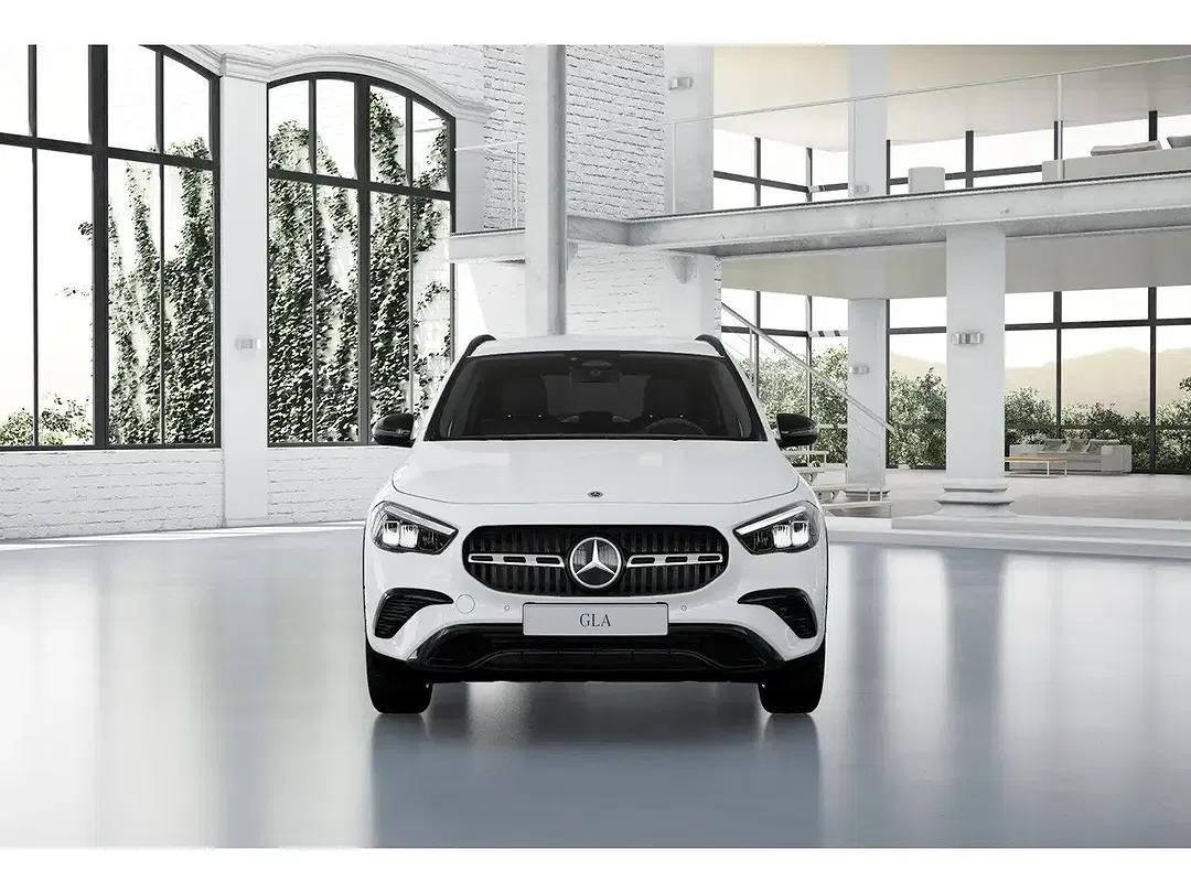 Mercedes-Benz GLA 180 - Thumbnail 4