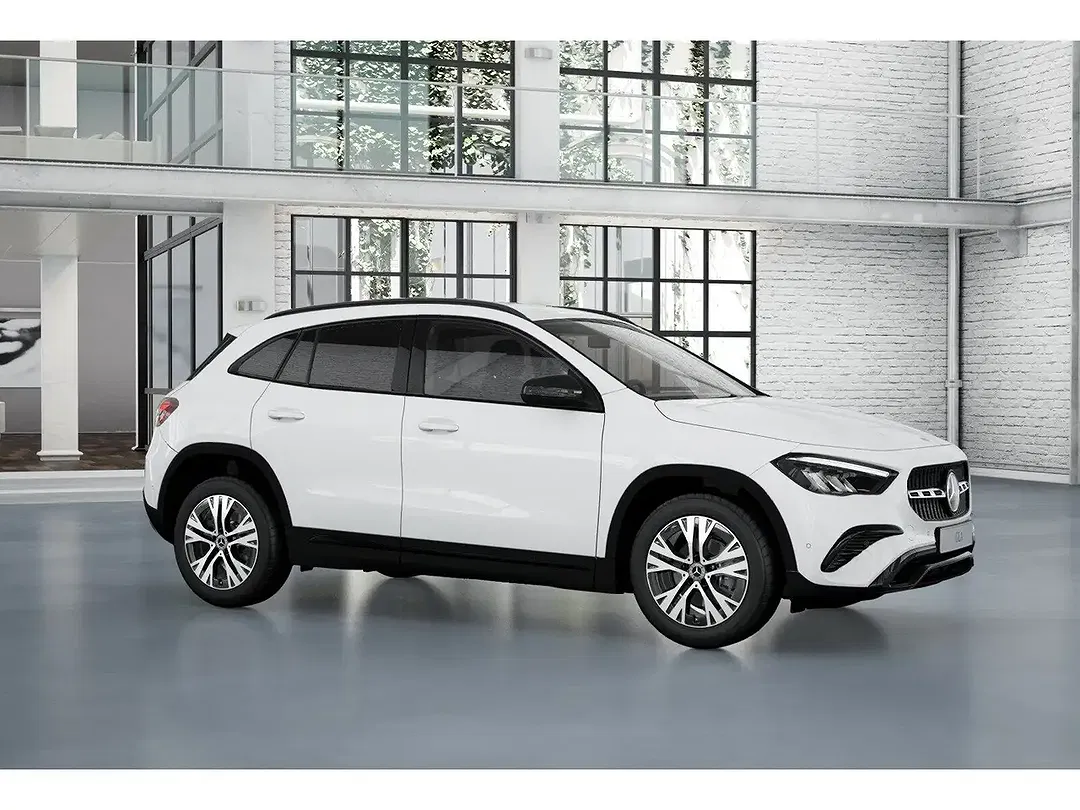 Mercedes-Benz GLA 180 - Thumbnail 7