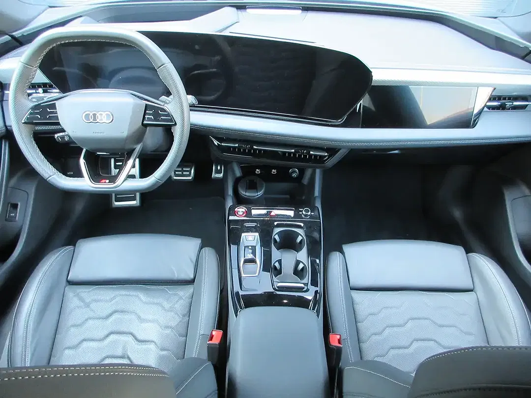Audi S6 e-tron - Thumbnail 13