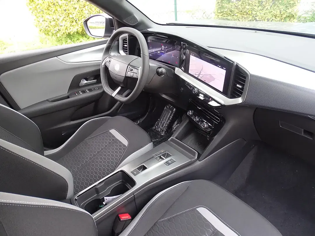 Opel Mokka Hybrid 1.2 Turbo Edition - Thumbnail 14