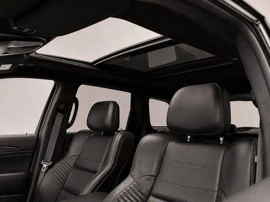 Jeep Grand Cherokee 6.2 V8 HEMI - foto 15
