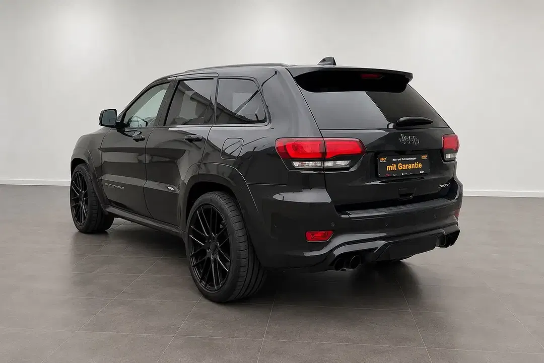Jeep Grand Cherokee 6.2 V8 HEMI - Thumbnail 4
