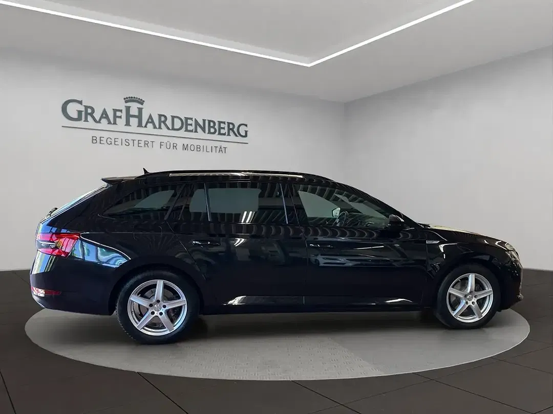 Skoda Superb TDI DSG Combi Sportline - Thumbnail 7