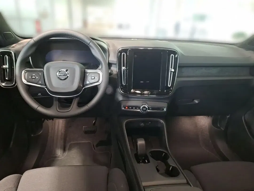 Volvo EX40 Single Motor Plus Dark - Thumbnail 10