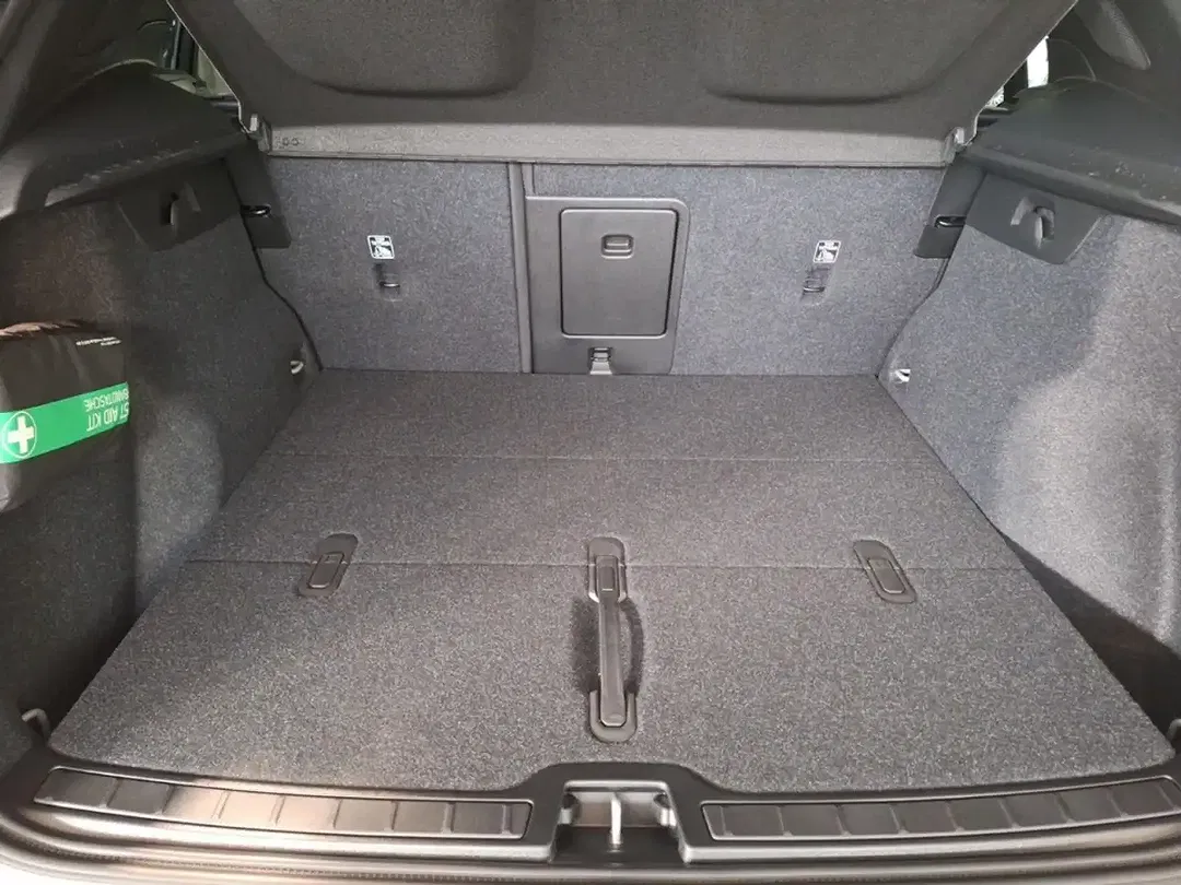 Volvo EX40 Single Motor Plus Dark - Thumbnail 12