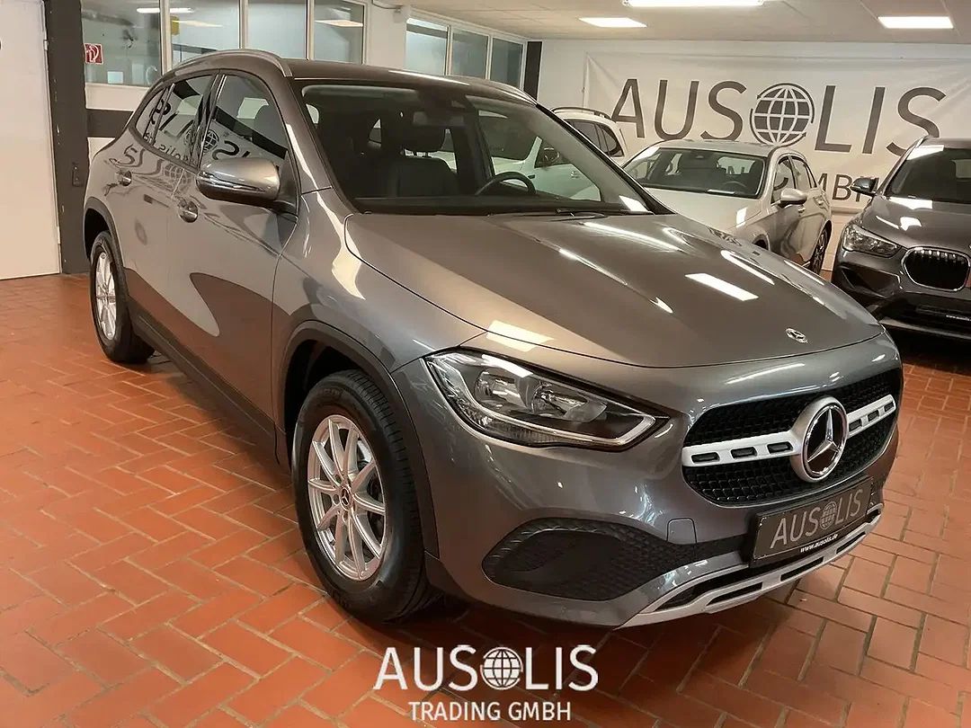 Mercedes-Benz GLA 180 - Afbeelding 1