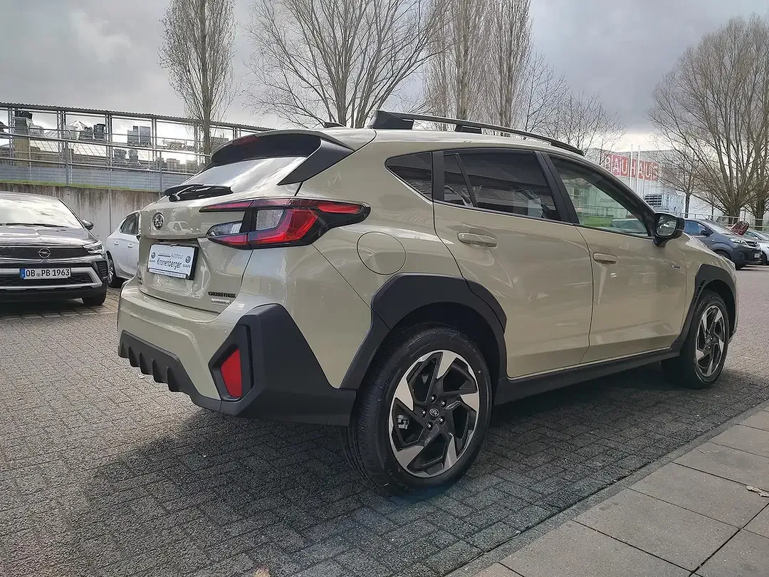 Subaru Crosstrek 2.0 AUT AWD Platinum - Thumbnail 4