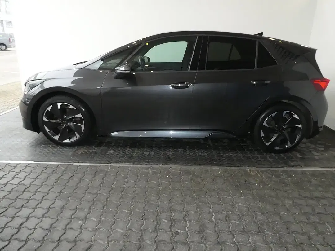 CUPRA Born - Thumbnail 4