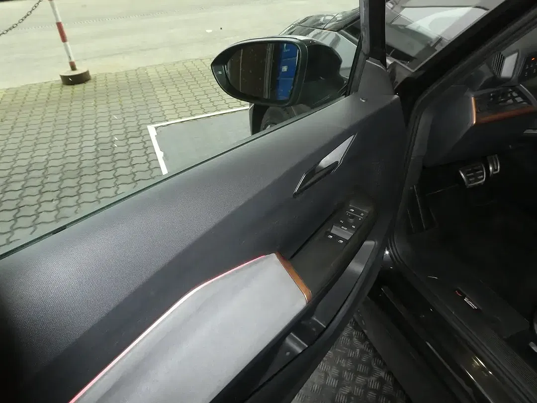 CUPRA Born - Thumbnail 6