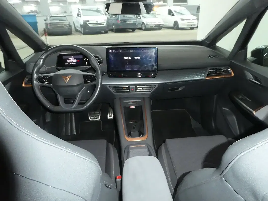 CUPRA Born - Thumbnail 8