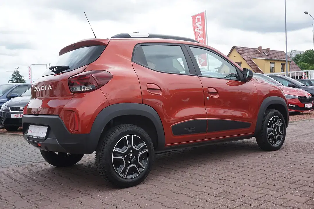 Dacia Spring EV Essential - Thumbnail 4