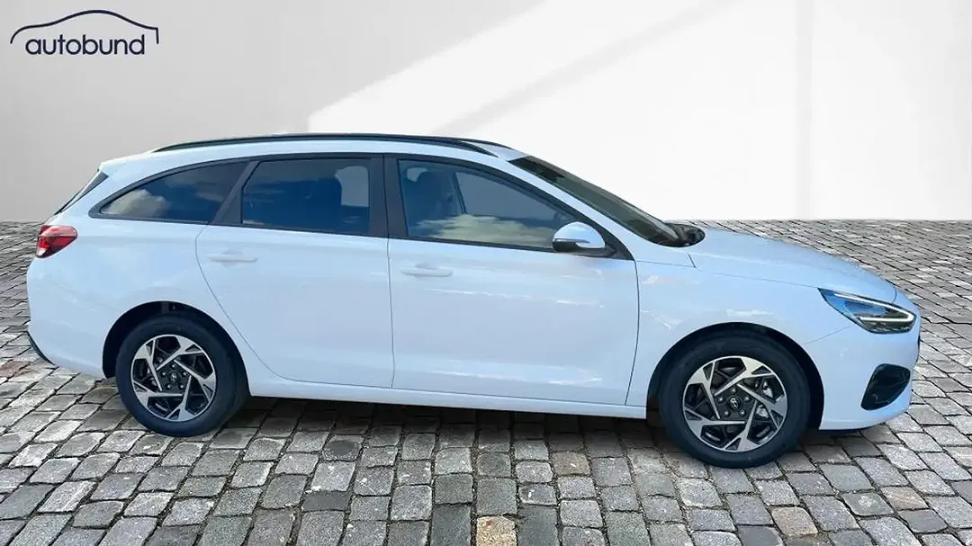 Hyundai i30 1.6 T-GDI AUT cw - Thumbnail 4