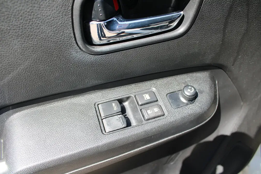 Suzuki Ignis - Thumbnail 8