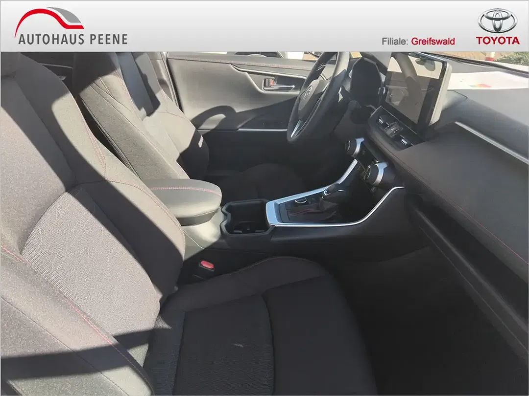 Toyota RAV 4 - Thumbnail 7