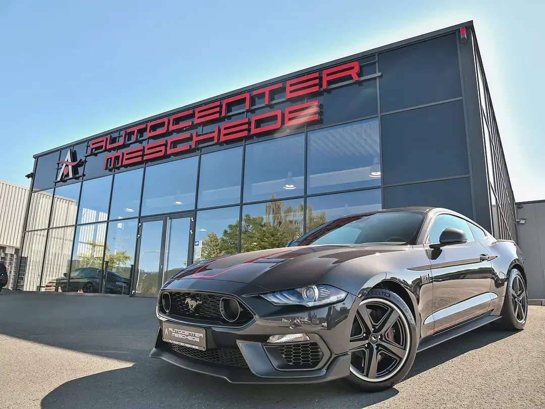 Ford Mustang 5.0 - Thumbnail 1