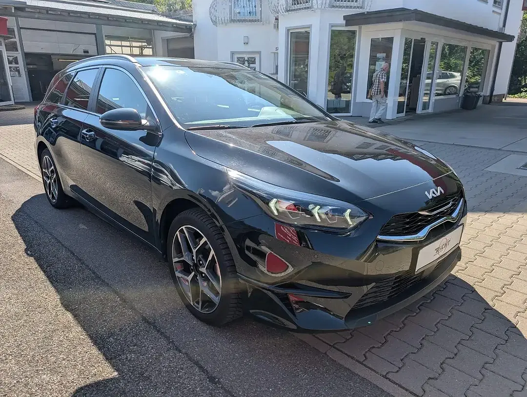 Kia Ceed SW / cee'd SW 1.5 T-GDI Ultimate - Thumbnail 3