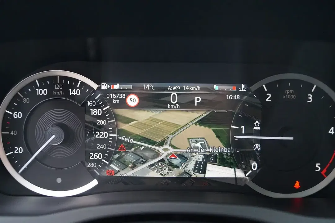 Jaguar XE R-Dynamic Black - Thumbnail 10