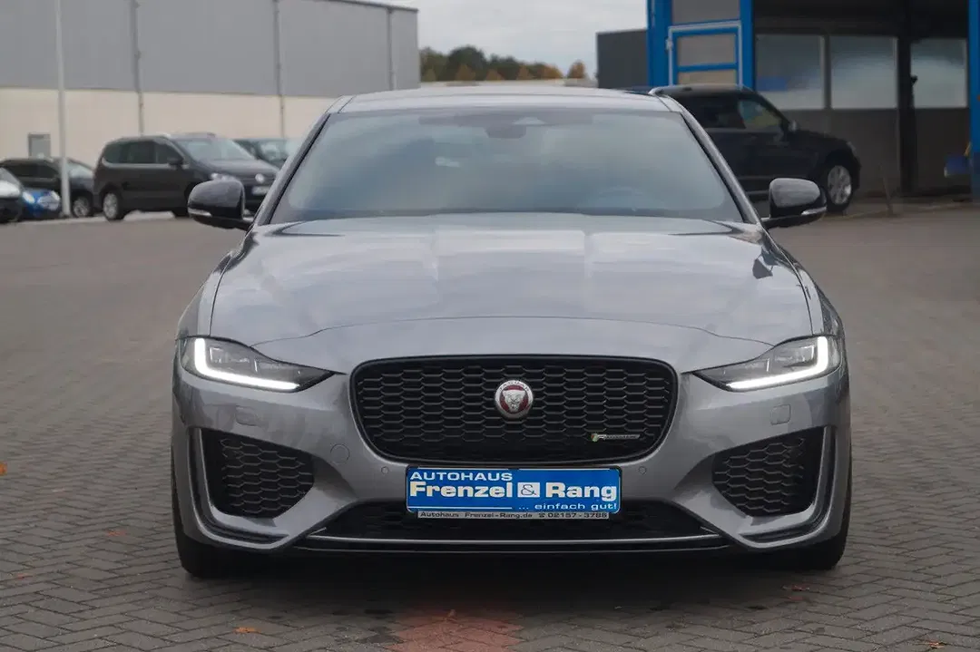 Jaguar XE R-Dynamic Black - foto 2