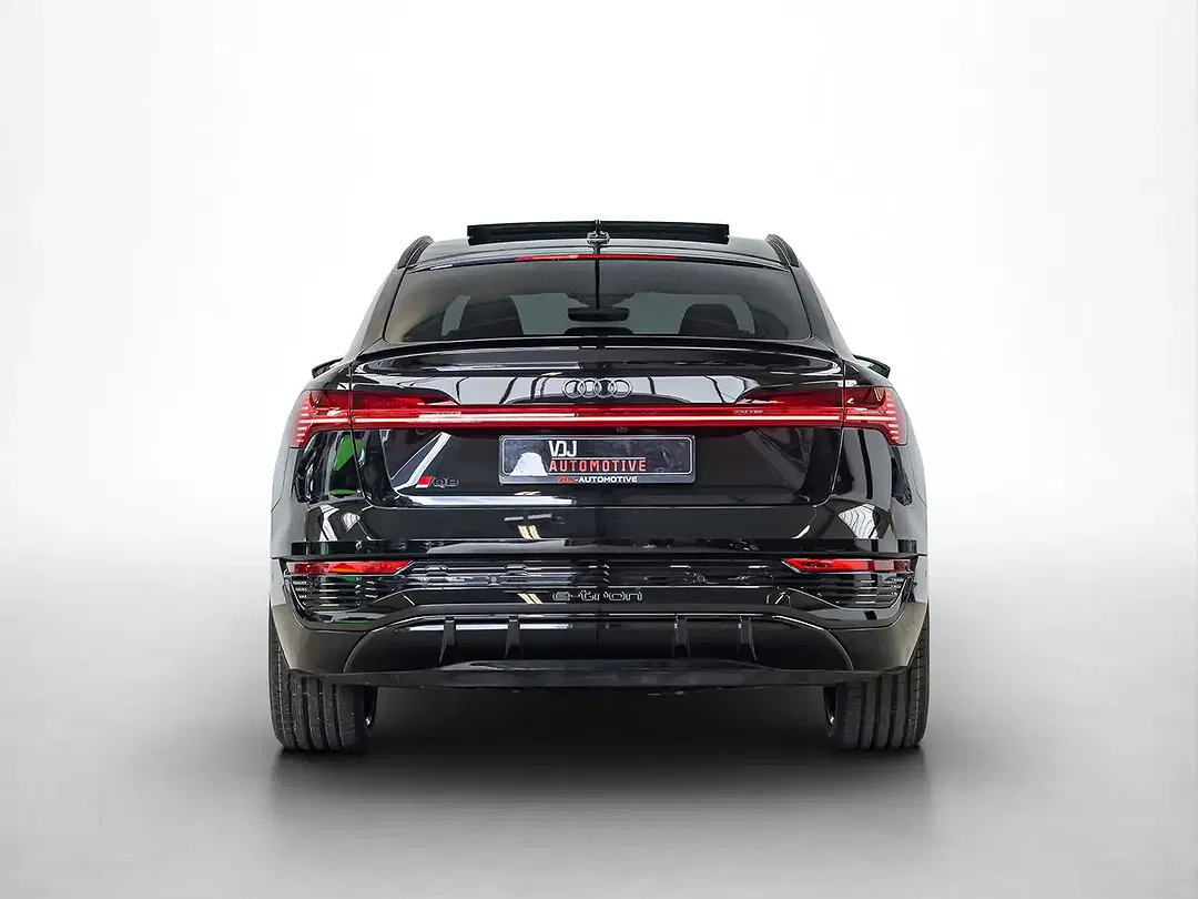 Audi Q8 e-tron 55 quattro - Thumbnail 5