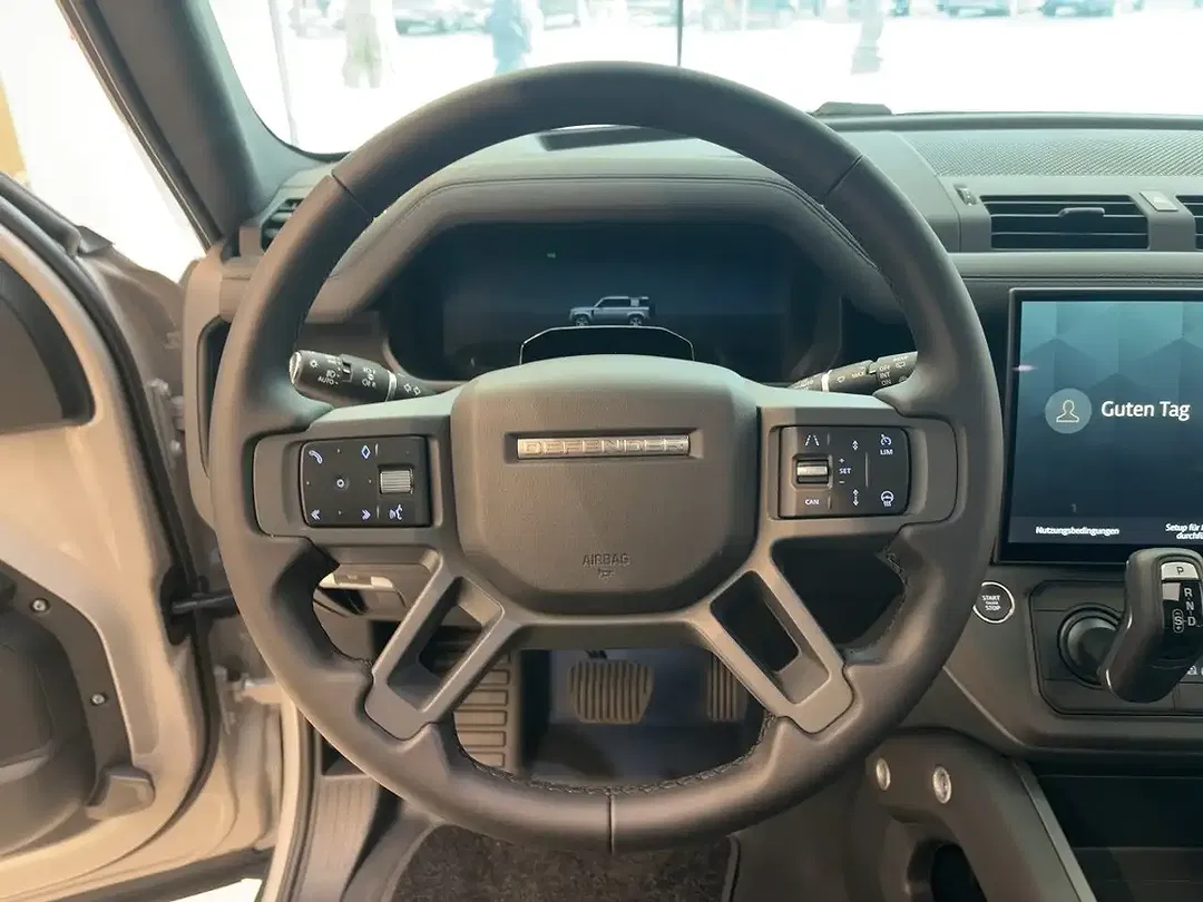Land Rover Defender D350 110 X-Dynamic HSE - Thumbnail 11