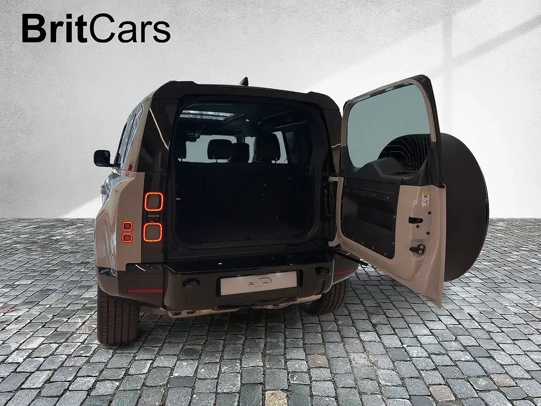 Land Rover Defender D350 110 X-Dynamic HSE - Thumbnail 7