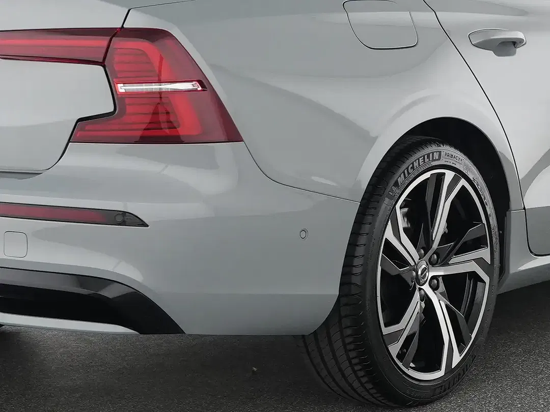 Volvo S60 B5 AWD Ultimate Dark - Thumbnail 10