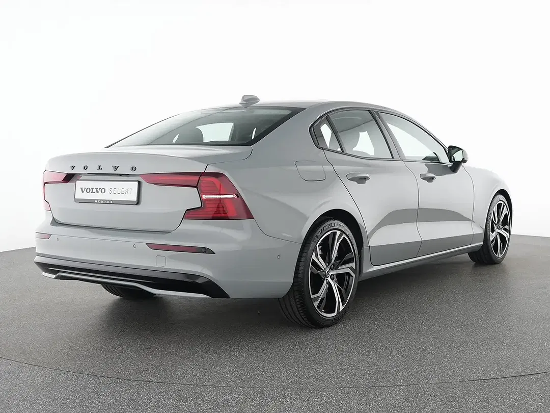 Volvo S60 B5 AWD Ultimate Dark - foto 2
