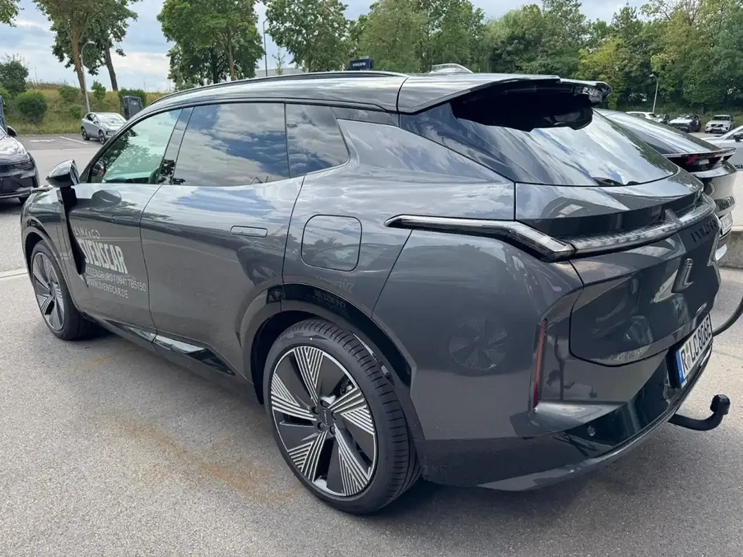 Lynk & Co 08 - foto 2