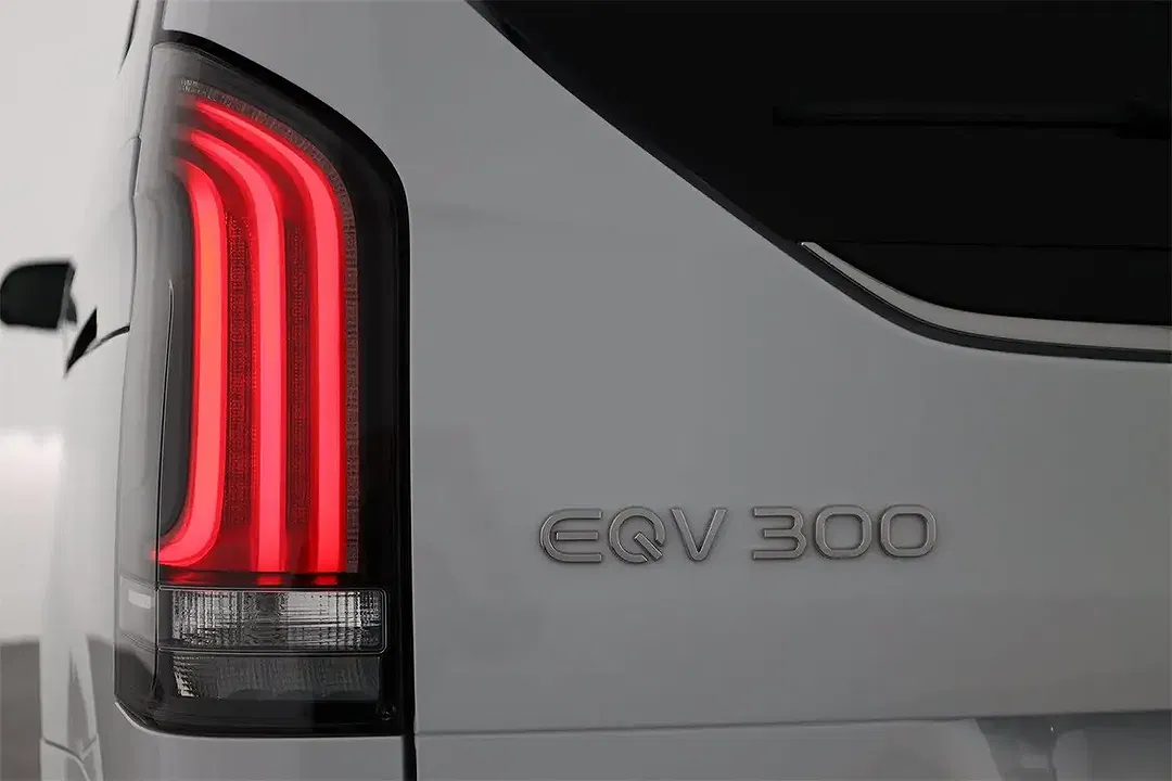 Mercedes-Benz EQV 300 Burmester - Thumbnail 9