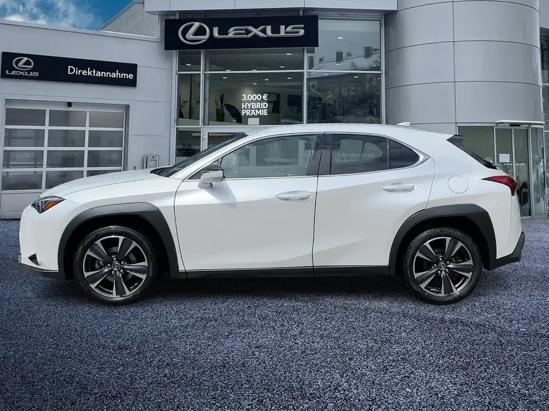 Lexus UX 250h Executive Line - Thumbnail 3