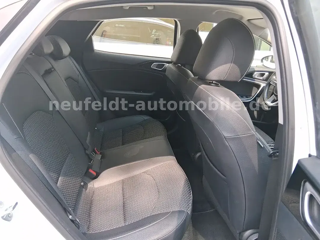 Kia XCeed PHEV Hybrid Vision - foto 15