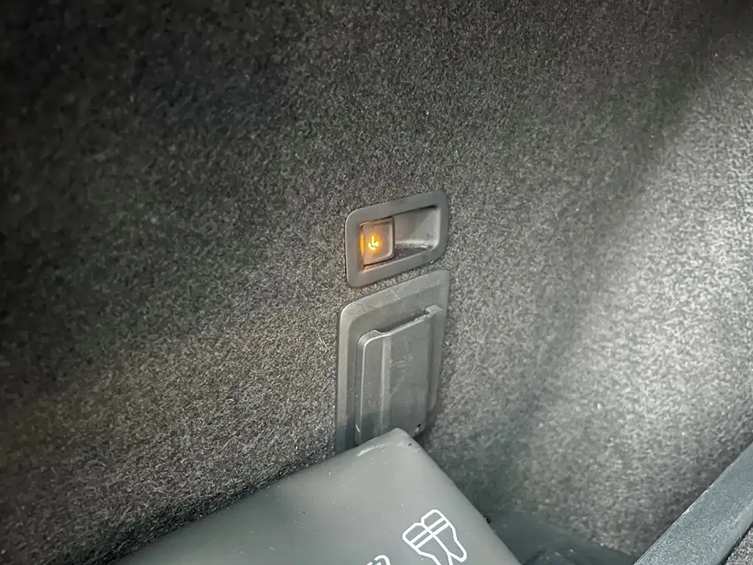 CUPRA Leon TSI 4Drive Matrix LED Sportstourer VZ2 - Thumbnail 14