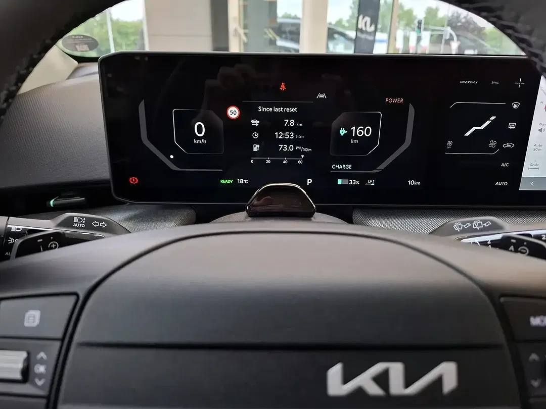 Kia EV4 Earth - Thumbnail 9
