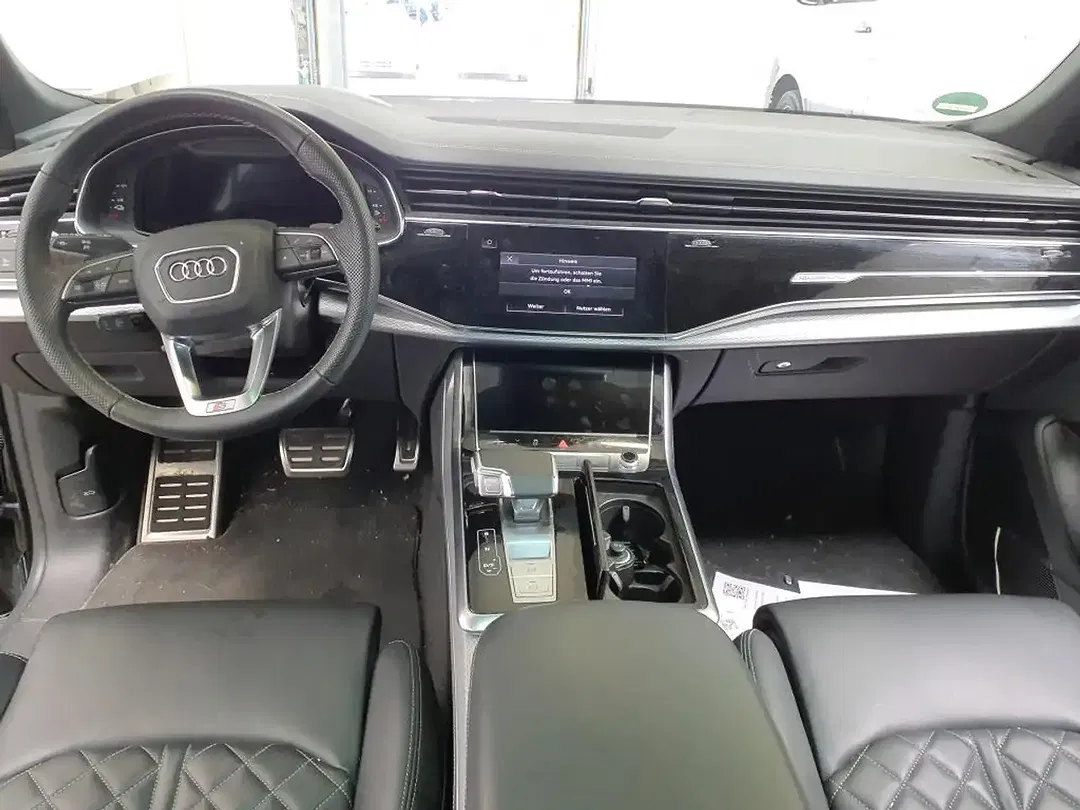 Audi Q8 S line - Thumbnail 9