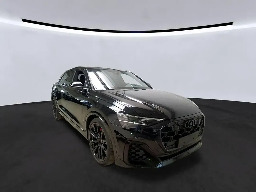 Audi Q8 S line - Thumbnail 4